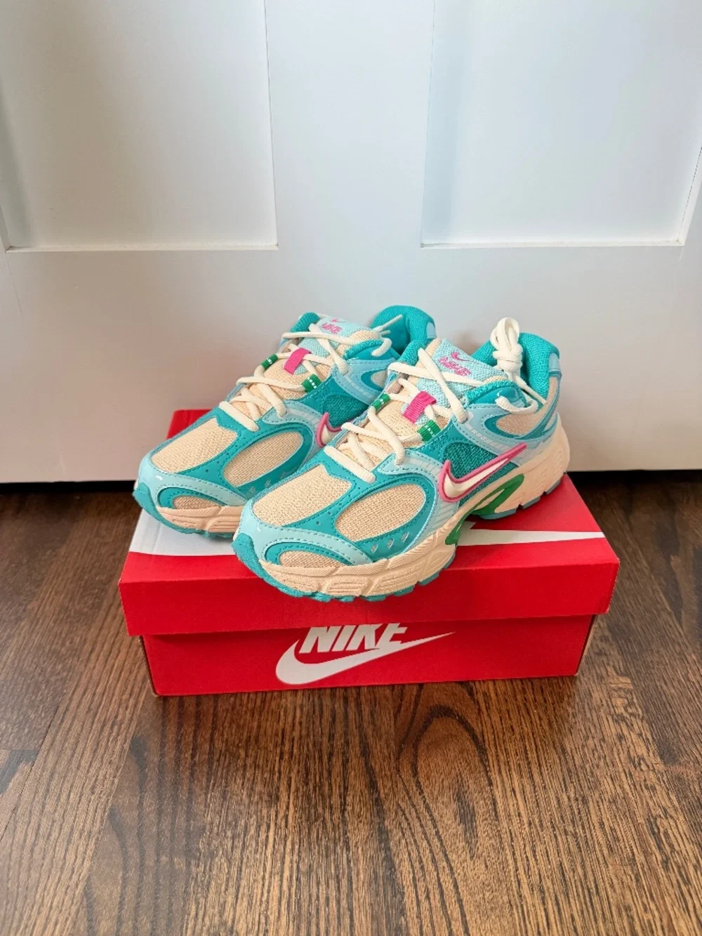 Nike V5 RNR Sneakers (Guava Ice/Pale Ivory - Pinksicle) - W6 | NIB